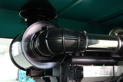 柴油發電機分隔式燃燒室有幾種類型？