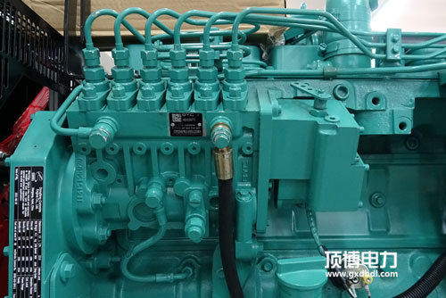 一臺(tái)400kW柴油發(fā)電機(jī)組在正常工作中，油底殼內(nèi)進(jìn)水竟然是這個(gè)原因！