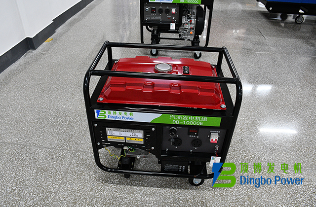 8KW開架式汽油發(fā)電機組4